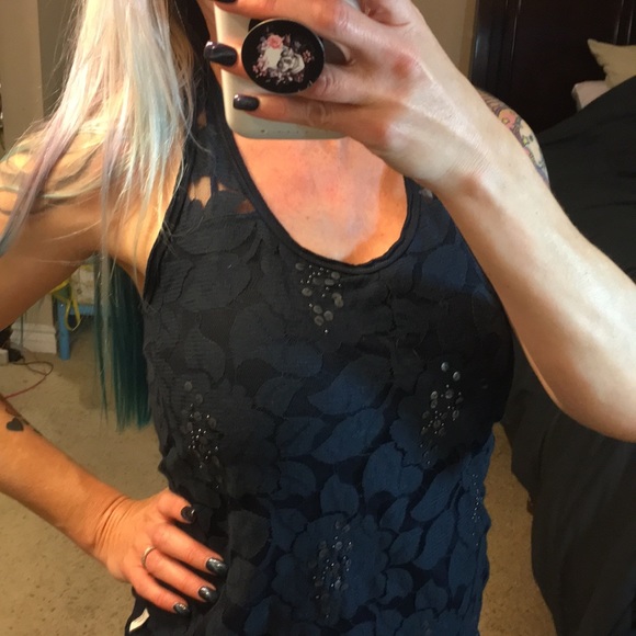 Like new Gilly Hicks dressy lace tank top - Picture 4 of 8